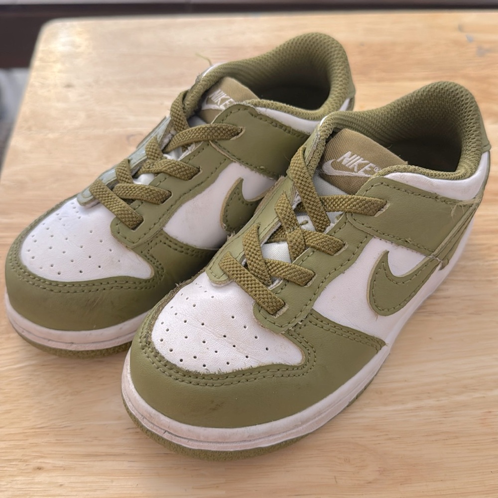 NIKE DUNK LOW | Pacific Moss
